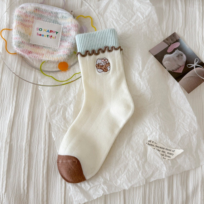 Dreamy Kitty Embroidered Crew Socks