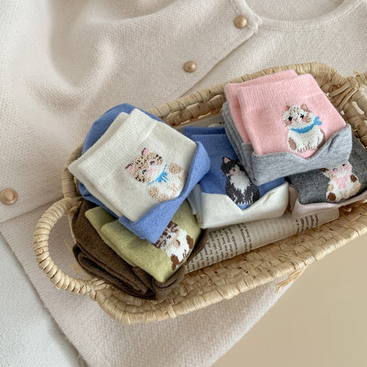 Cozy Wool Socks With Cat Disign