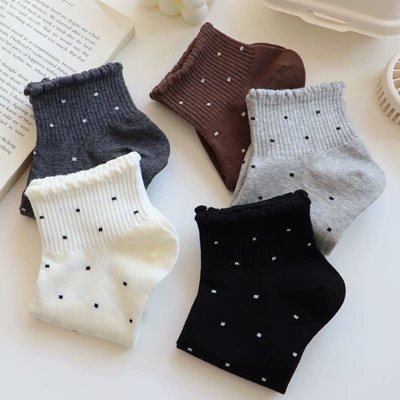 Minimalist Dot Ankle Socks