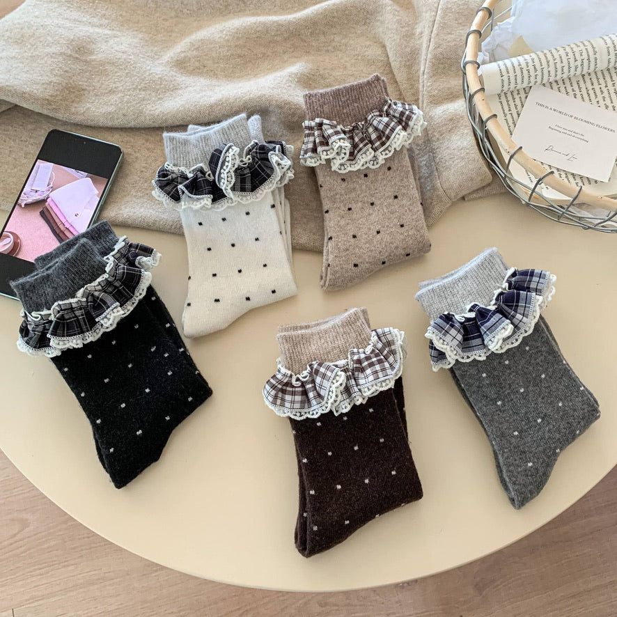 Cozy Dotted Lace Ruffle Socks