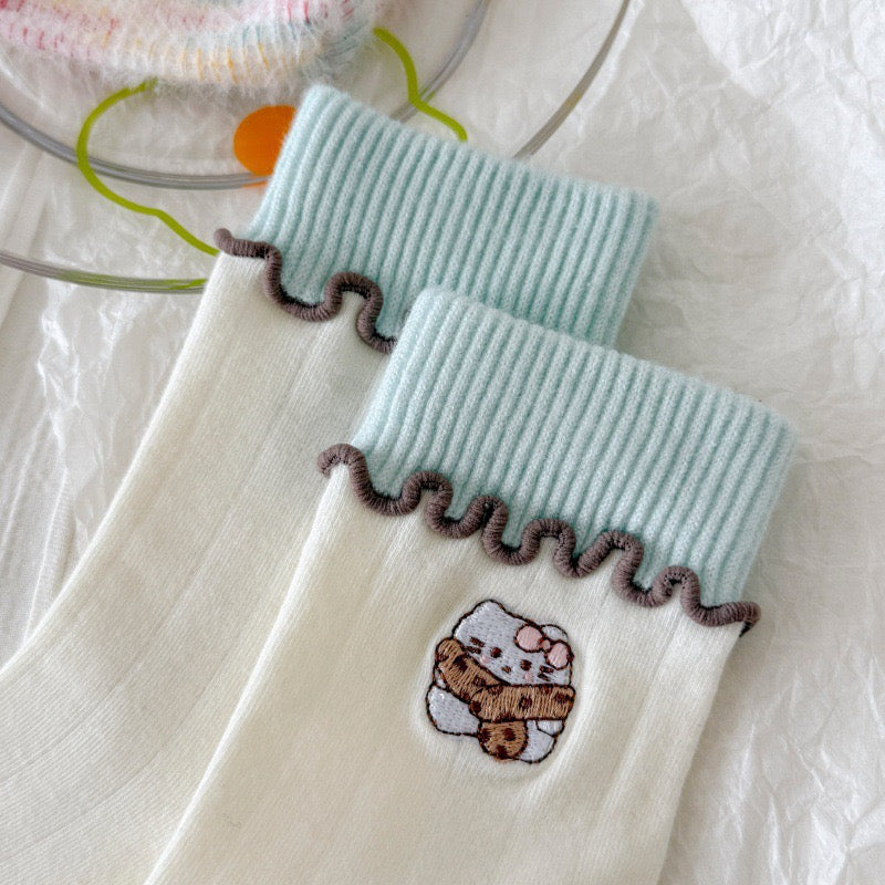 Dreamy Kitty Embroidered Crew Socks