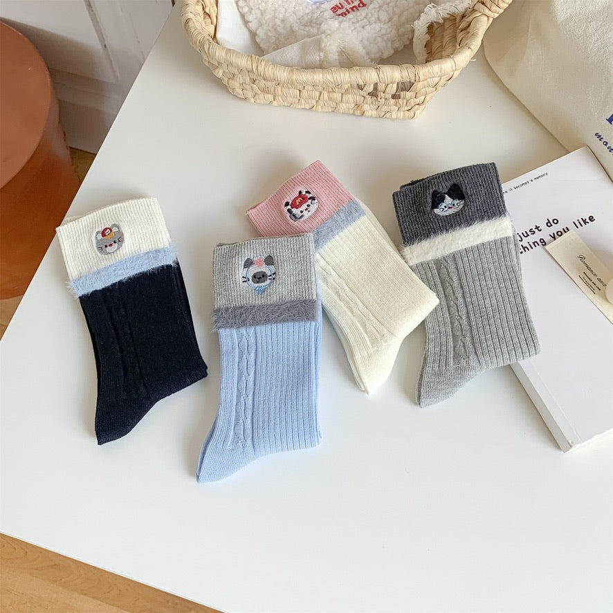 Contrast Cuff Furry Trim Crew Socks