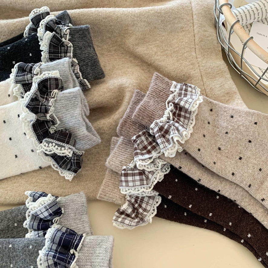 Cozy Dotted Lace Ruffle Socks