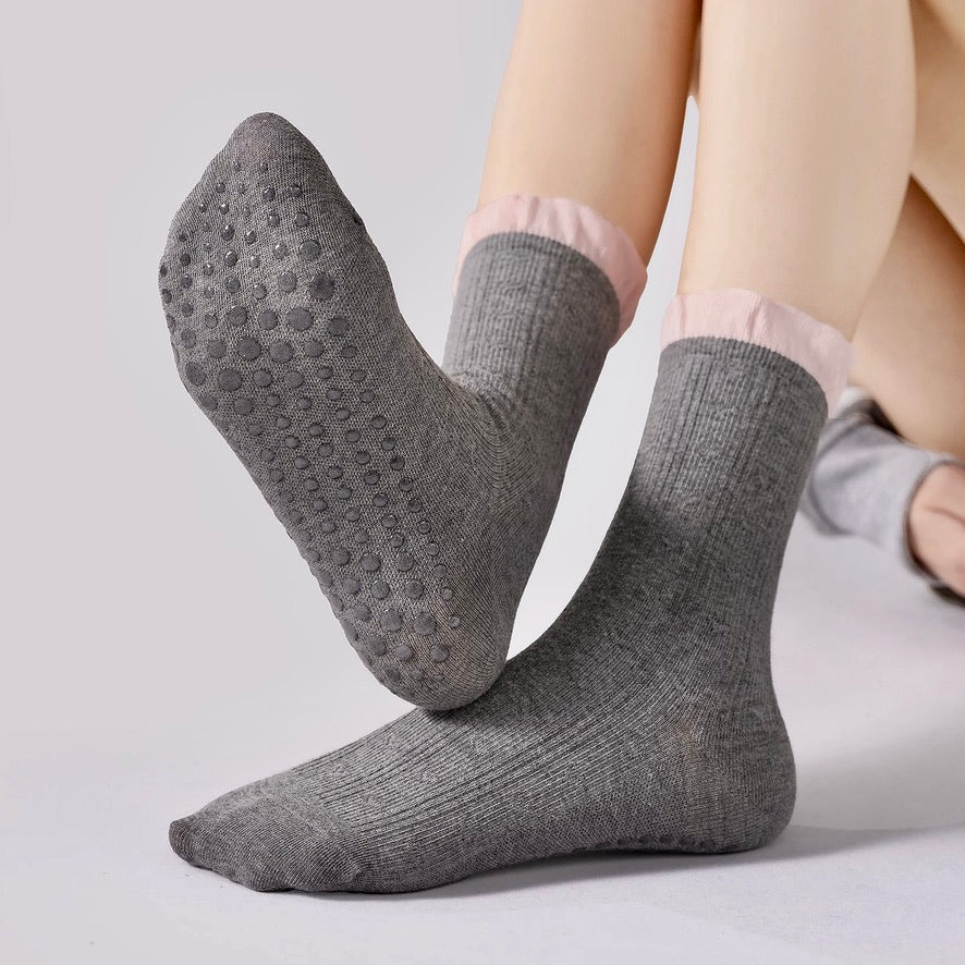 Yoga Non-Slip Ribbed Ruffle Socks