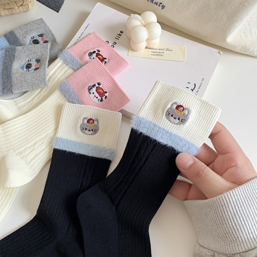 Contrast Cuff Furry Trim Crew Socks