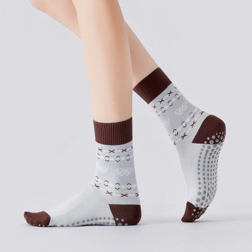 Fair Isle Pattern Non-Slip Sports Socks