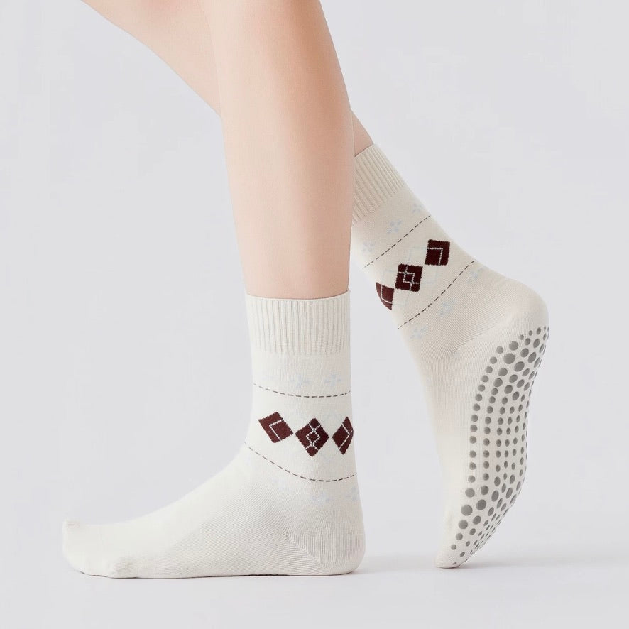 Fair Isle Pattern Non-Slip Sports Socks