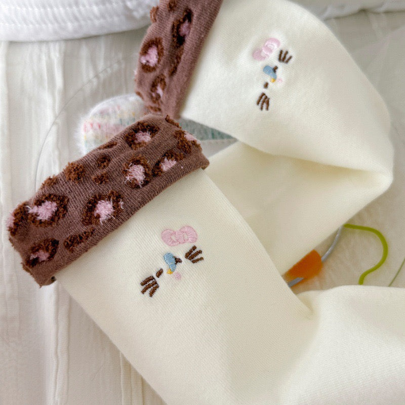 Dreamy Kitty Embroidered Crew Socks