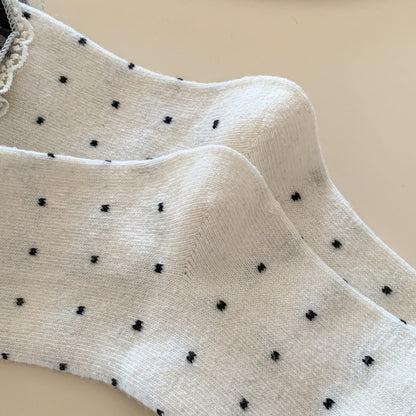 Cozy Dotted Lace Ruffle Socks