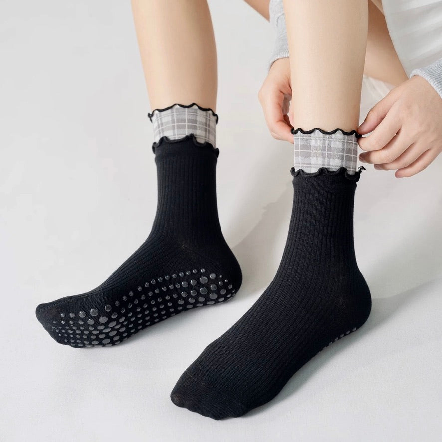Plaid Ruffle Non-Slip Yoga Sports Socks