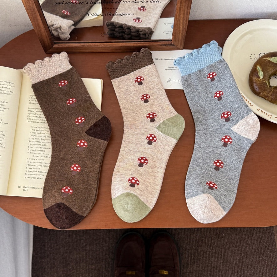 Fairy-Forest: Mushroom Knit Ruffle Socks