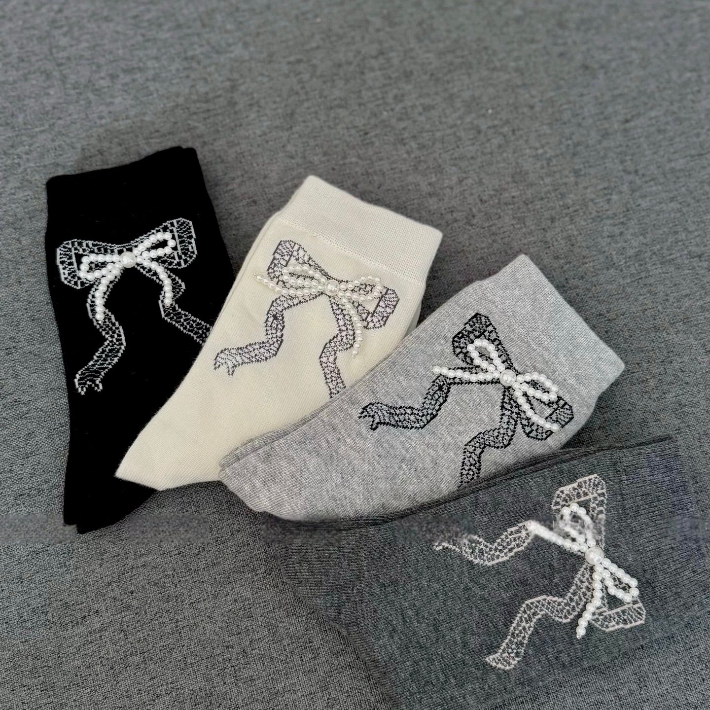 Elegant Bow Print Socks with Pearl Detail
