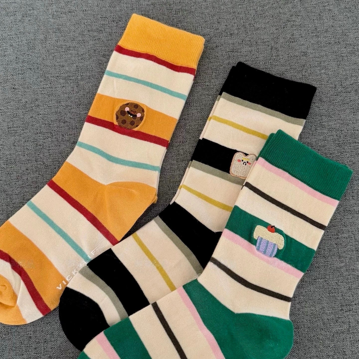 Vibrant Contrast Striped Desert Knit Socks