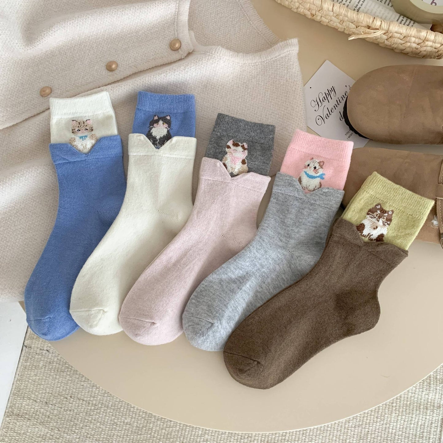 Cozy Wool Socks With Cat Disign