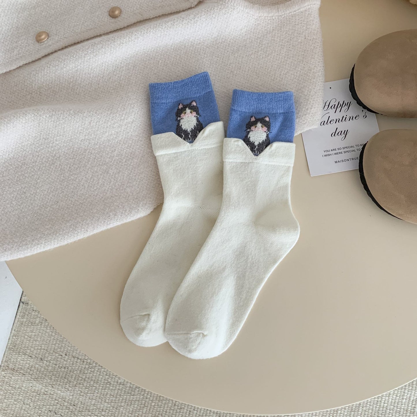 Cozy Wool Socks With Cat Disign