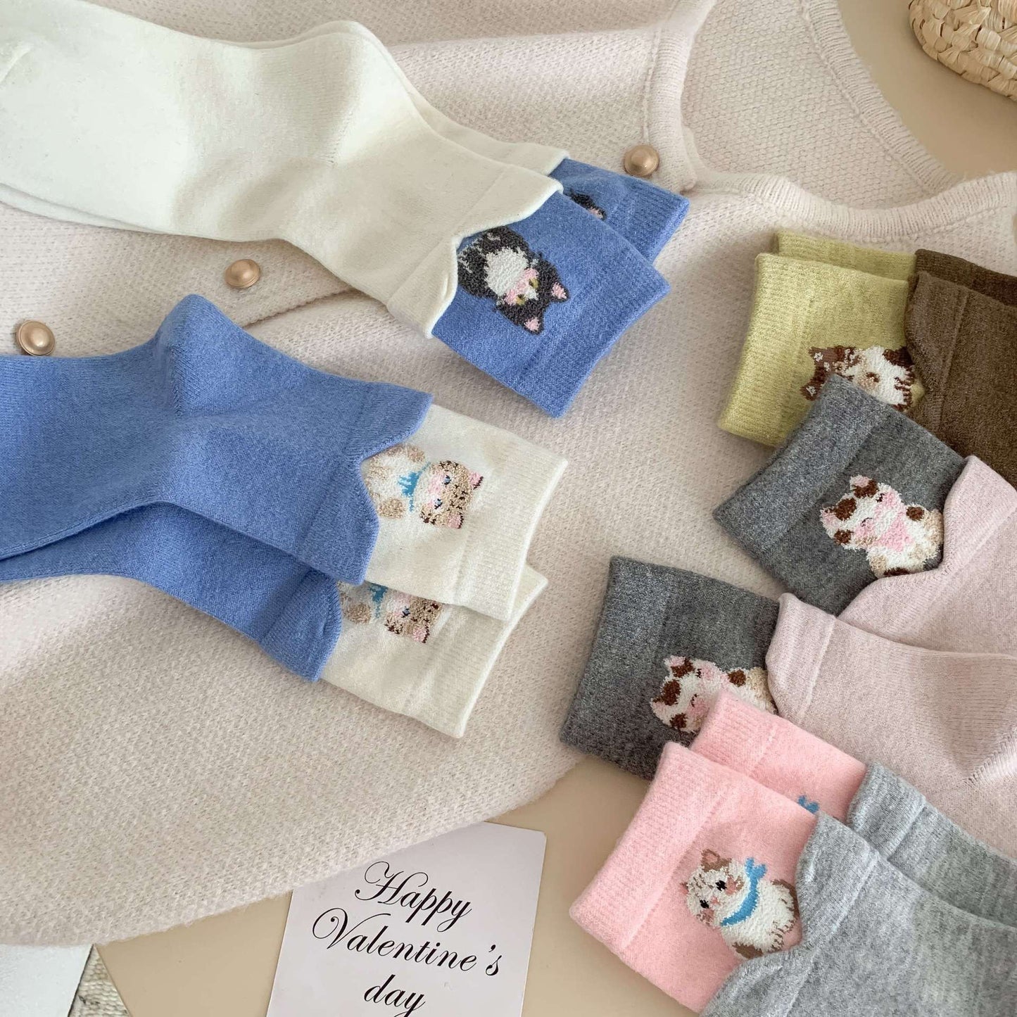 Cozy Wool Socks With Cat Disign