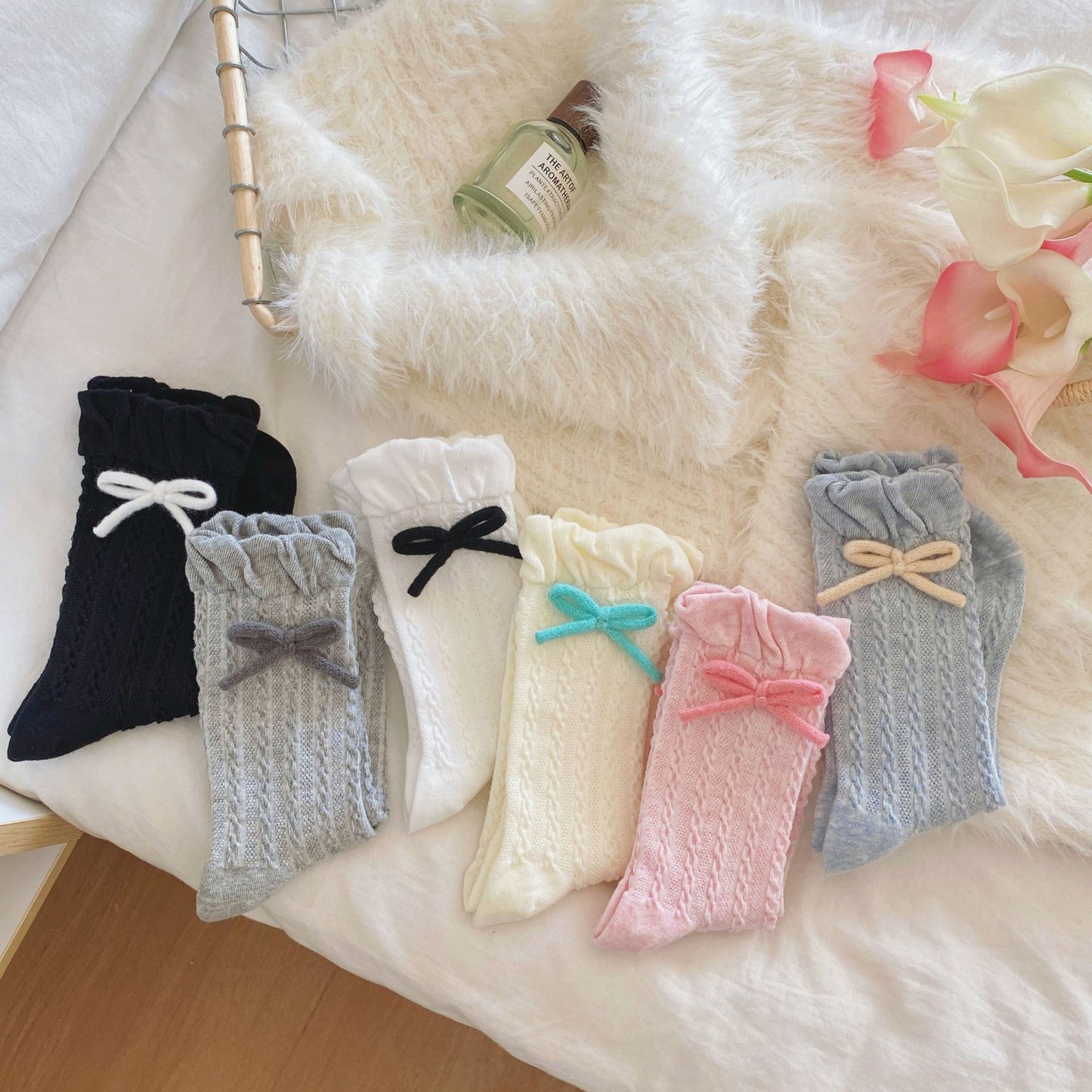 Elegant&Sweet Ruffled Crew Socks