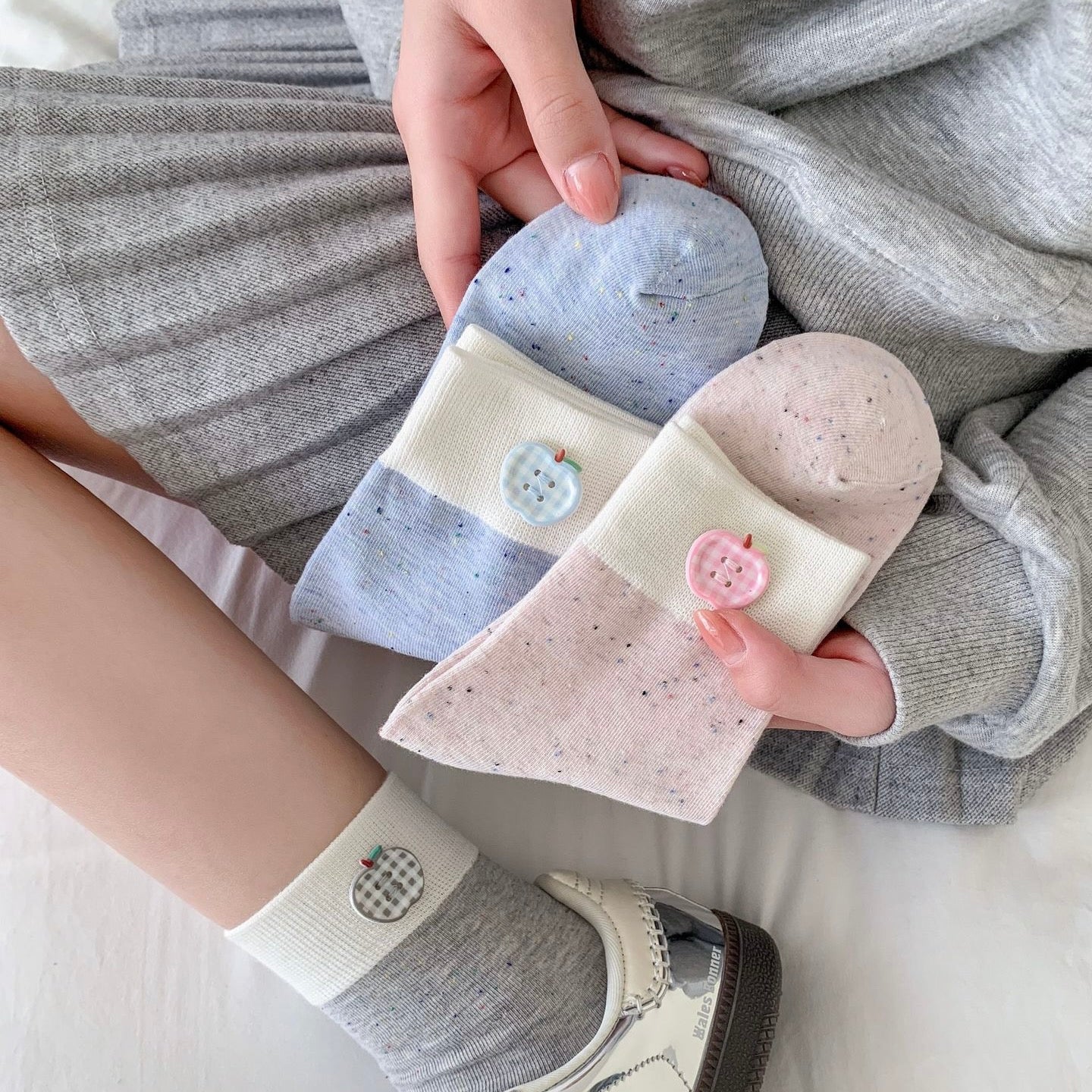 Apple Button Speckled Ankle Socks