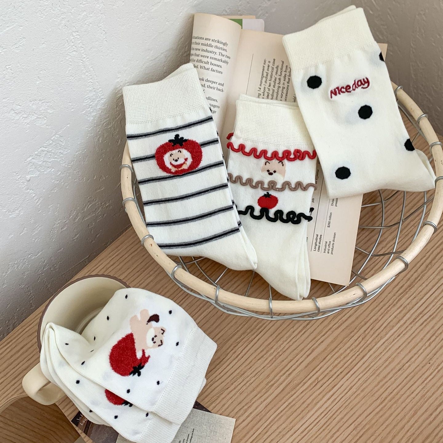 Playful Puppy & Apple Crew Socks