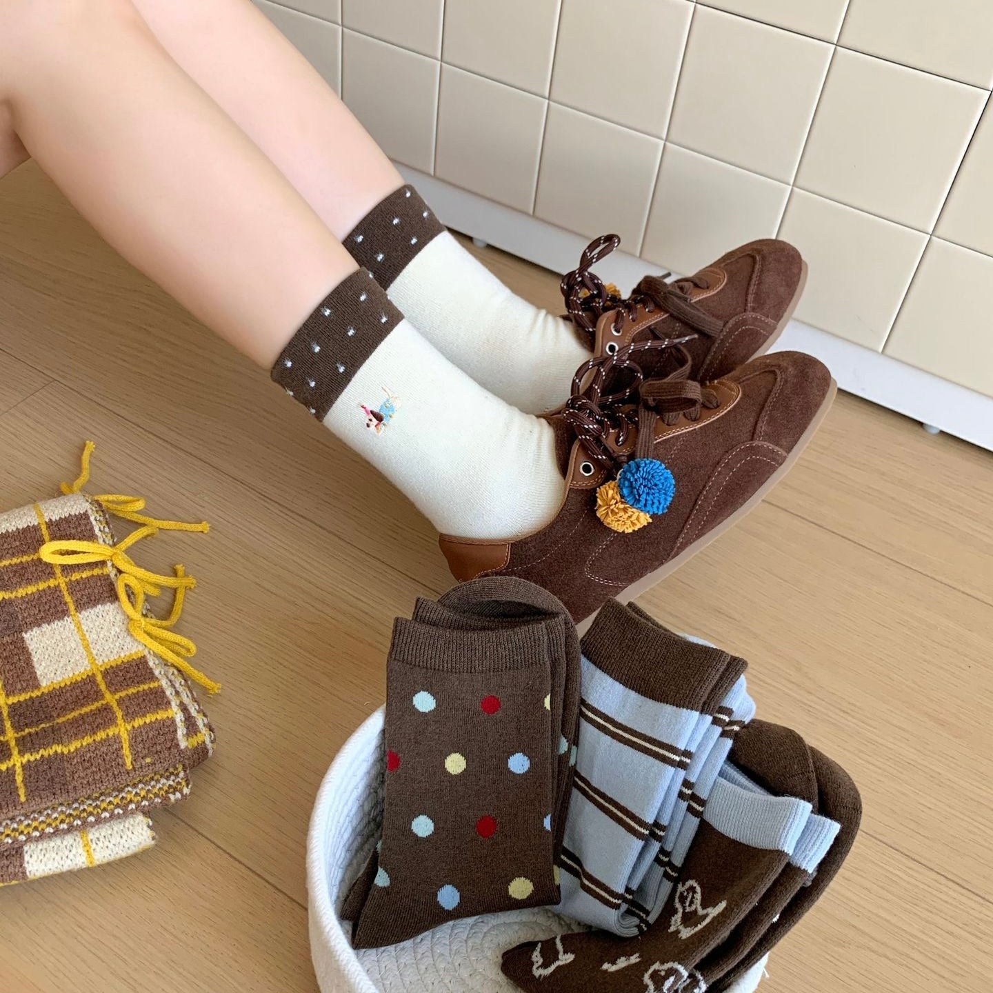 Dachshund & Bone Knit Crew Socks